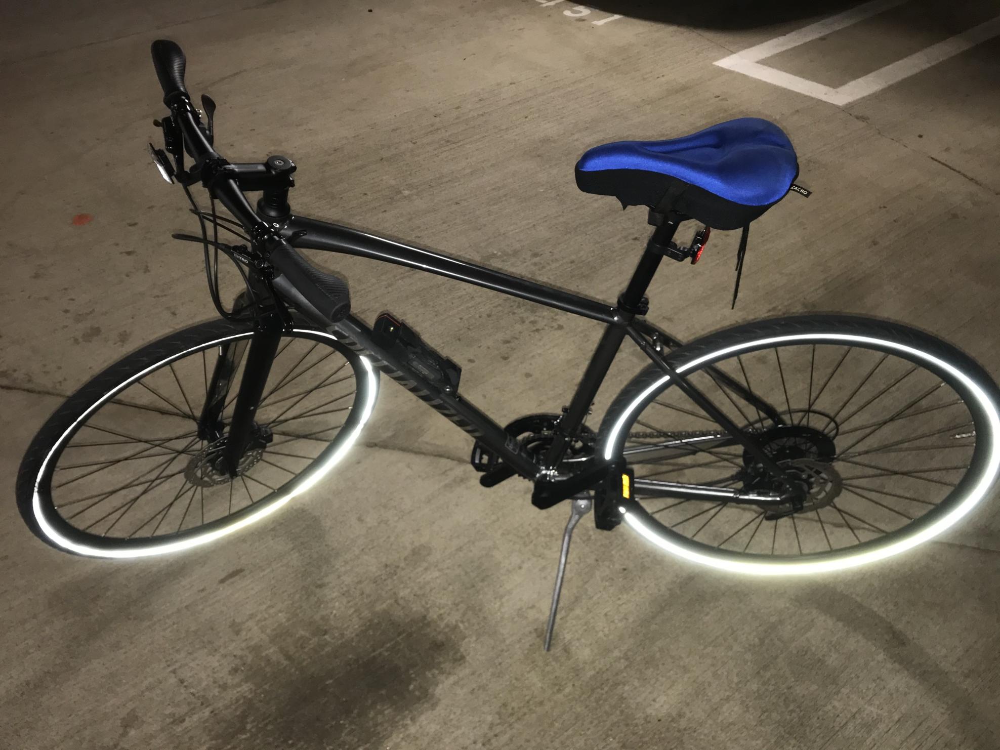 2019 Specialized Sirrus Sport Disc Silver, gray or bare metal