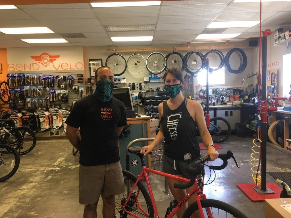 2020 Surly Straggler Pink