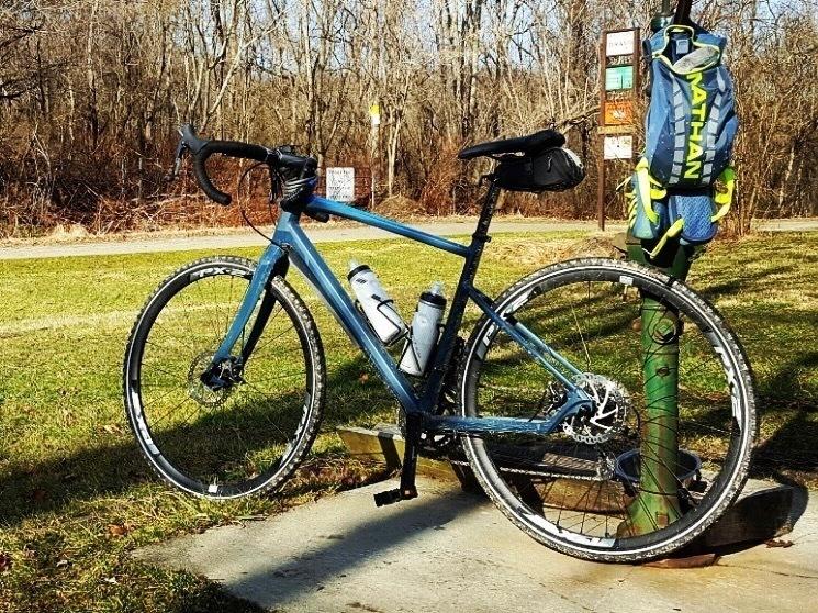 2016 Giant Revolt Blue