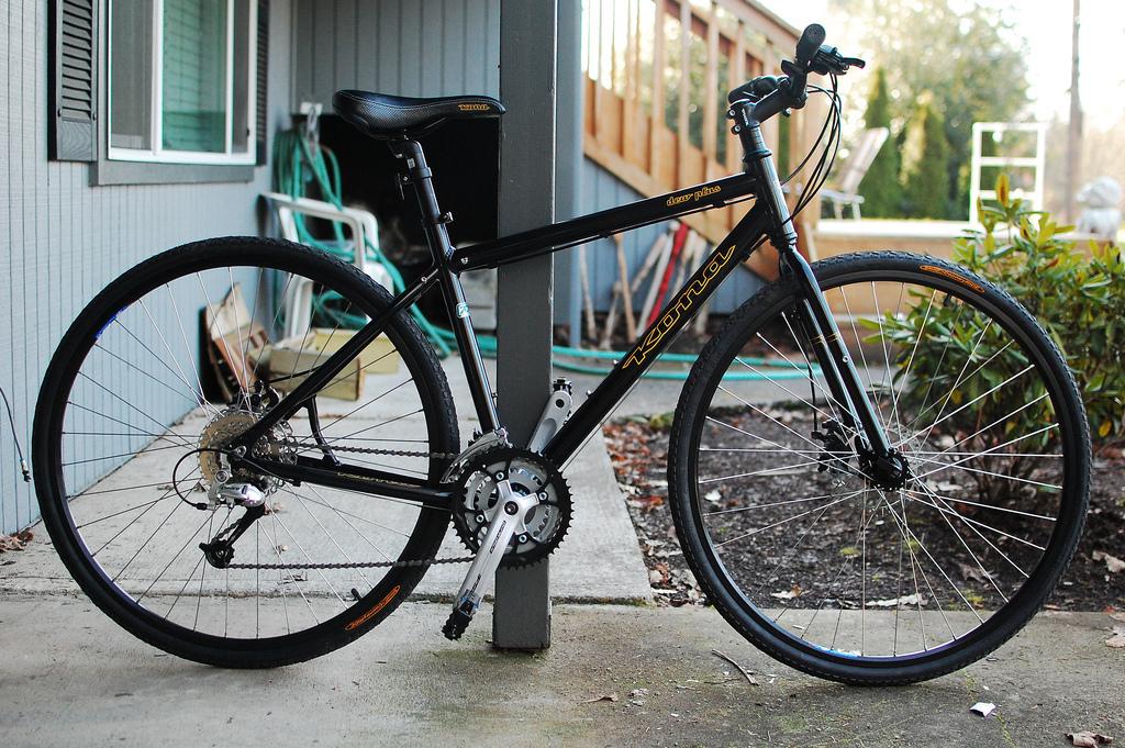 2009 Kona Dew Plus  Black and Yellow or Gold