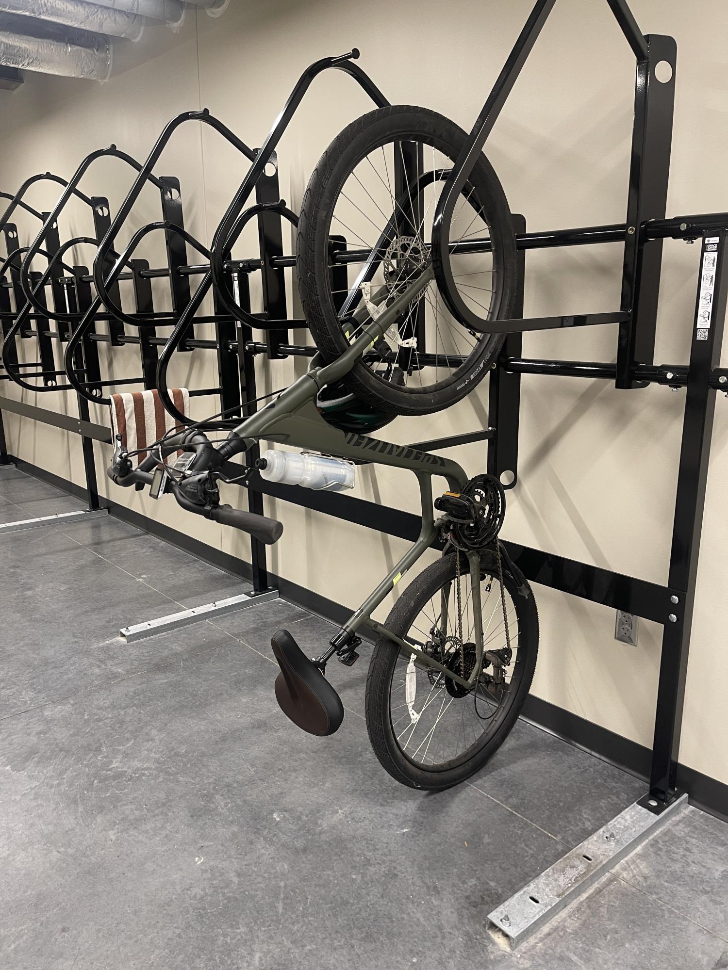 2026 Specialized Roll Low Entry 2.0 Green and Black
