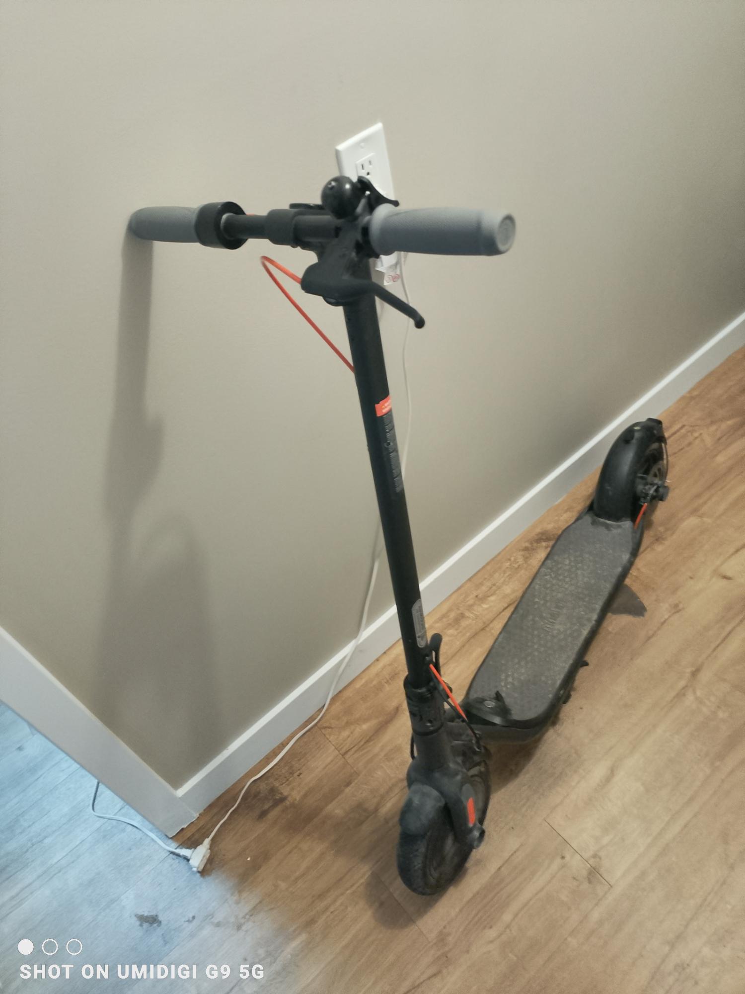 2022 Segway Ninebot F30 Black and Orange