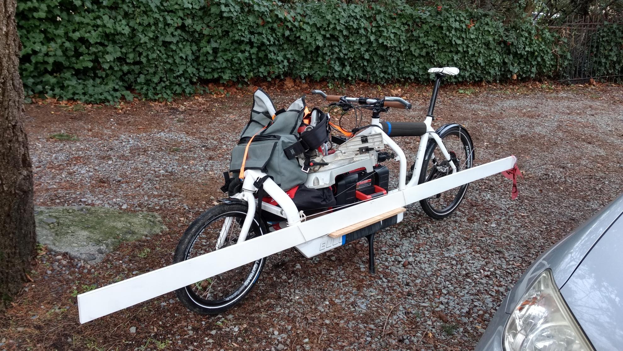 2016 Larry Vs Harry Bullitt cargo bike (front storage) White