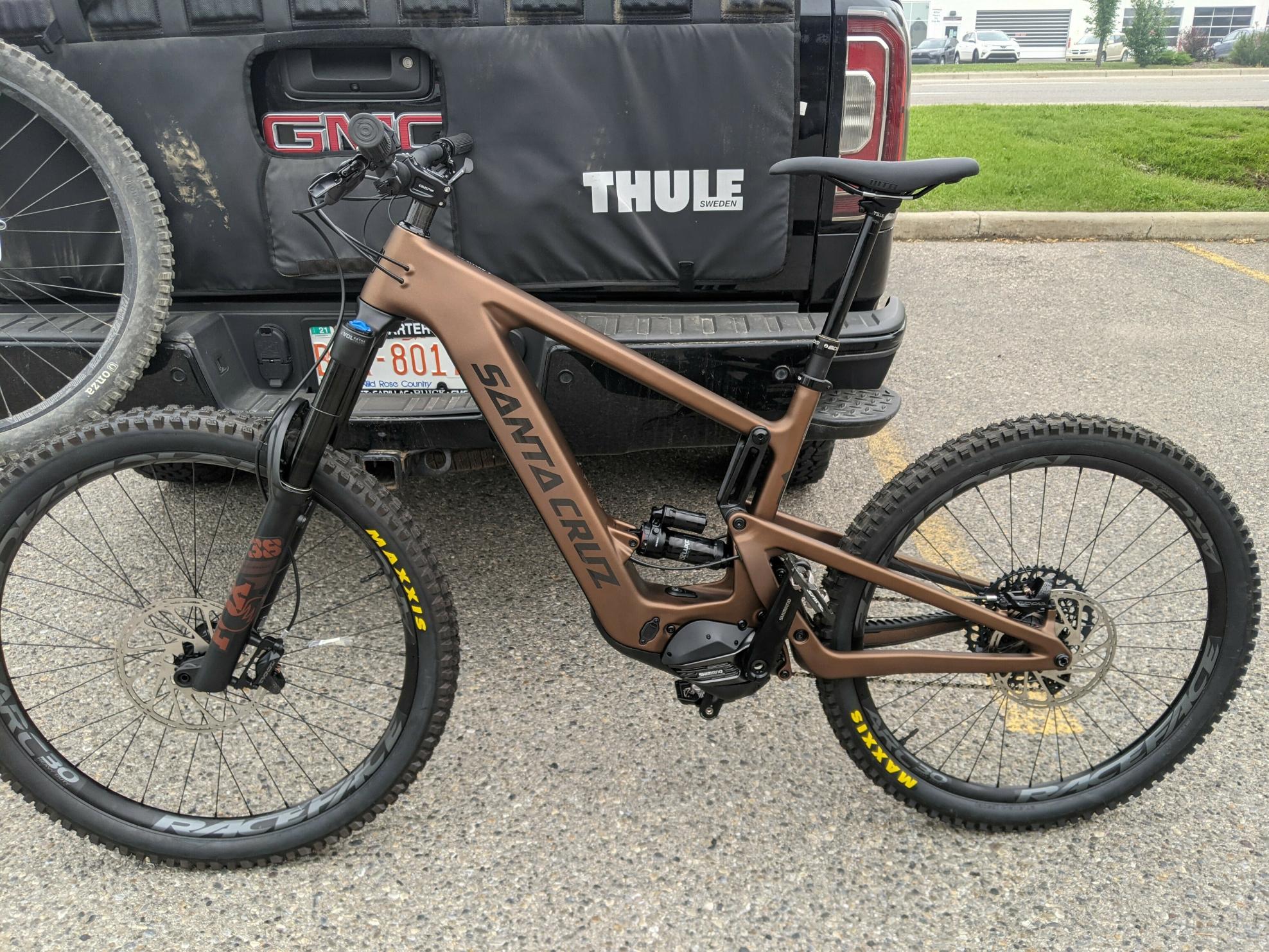 2021 Santa Cruz Bullit Brown