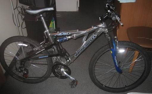 2005 Mongoose  Black