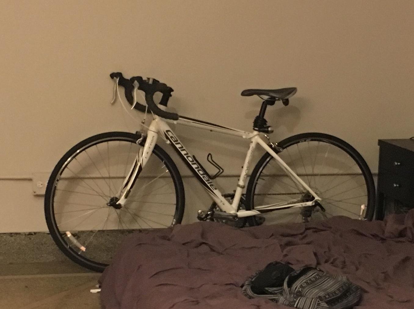 Cannondale Synapse 8 Claris White and Purple