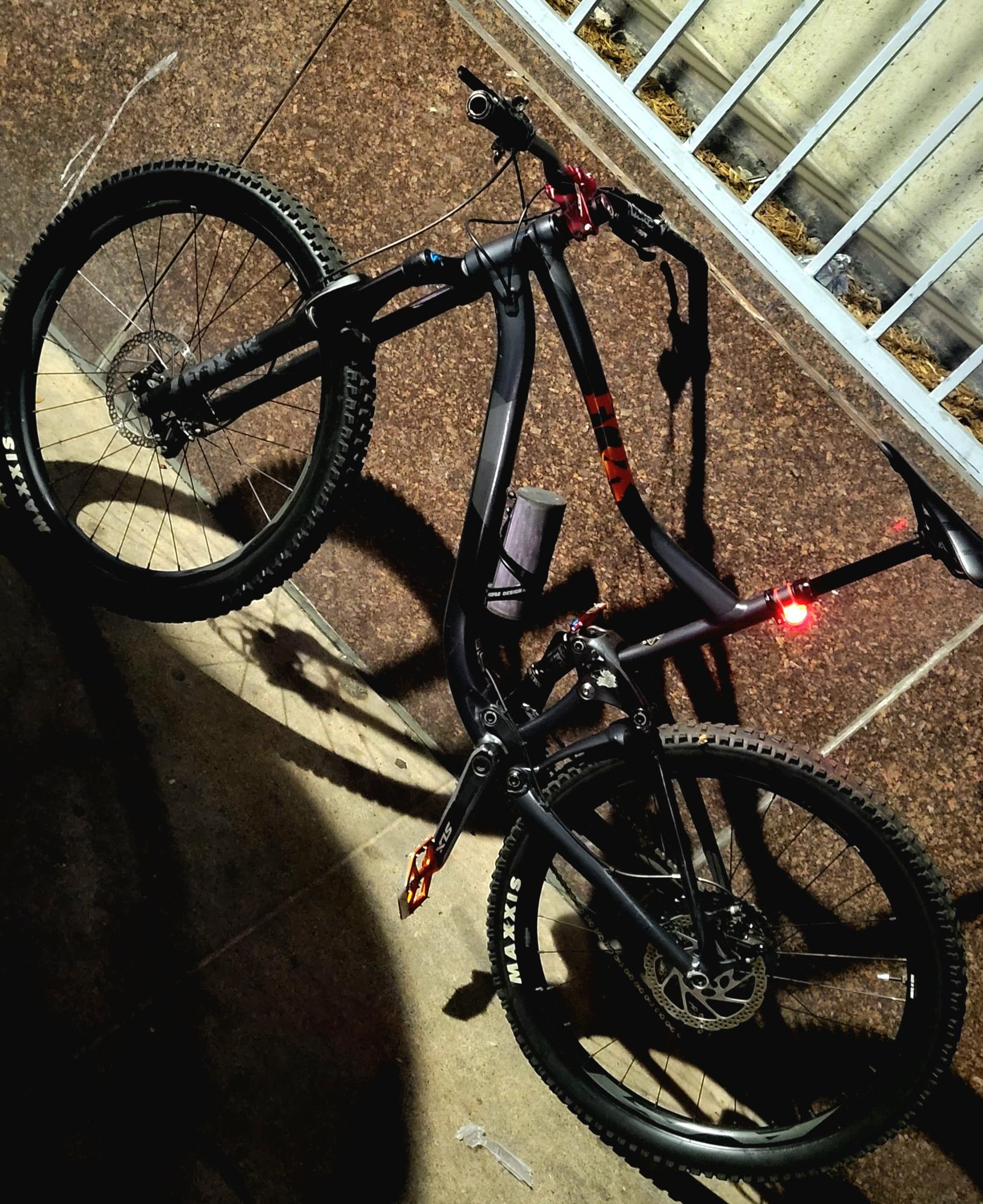 2018 Giant Trance Black