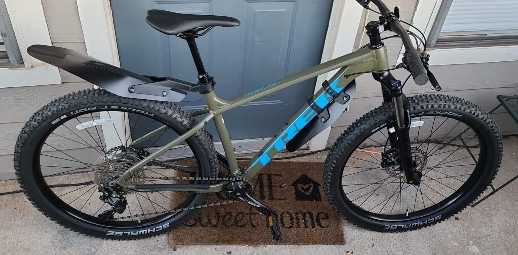 2022 Trek Roscoe 6 Green