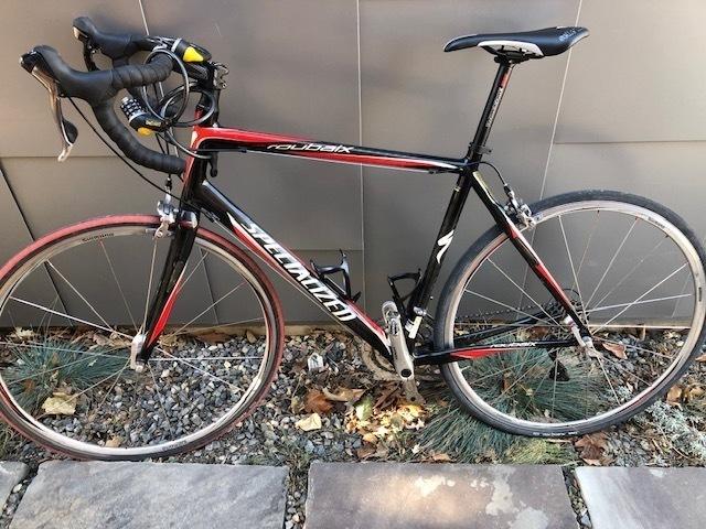 2008 Specialized Roubaix Compact Black, Red, and Silver, gray or bare metal