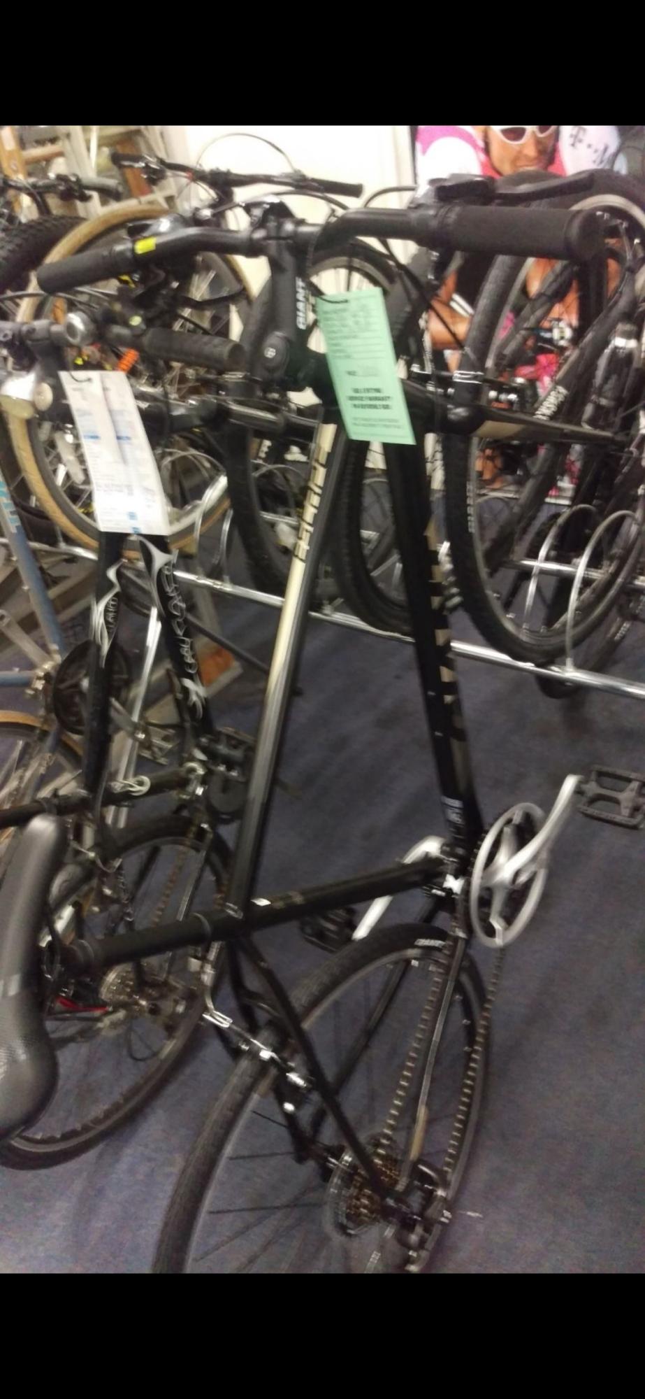 2018 Giant Escape 3 Black and Yellow or Gold