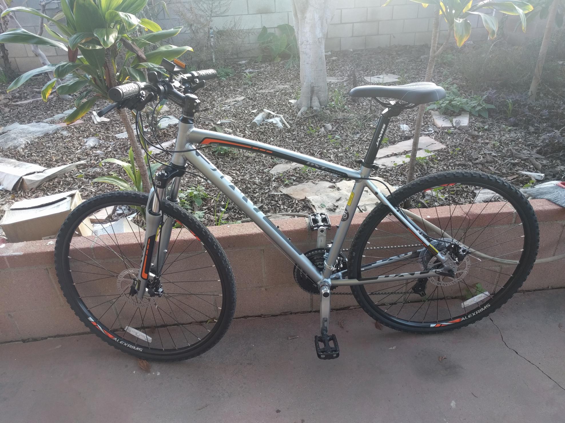 2016 Jamis DXT Sport Silver or Gray