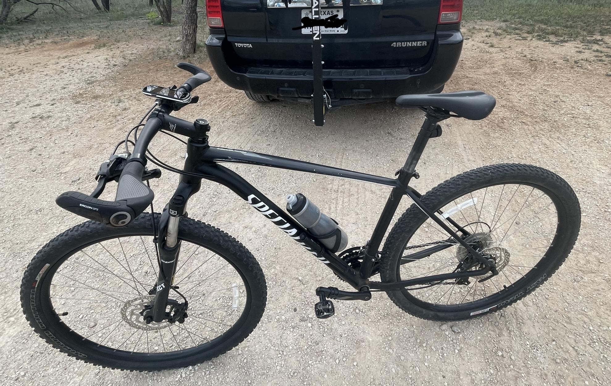 2018 Specialized Rockhopper Black