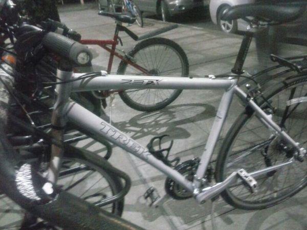 Trek 7.3 FX White