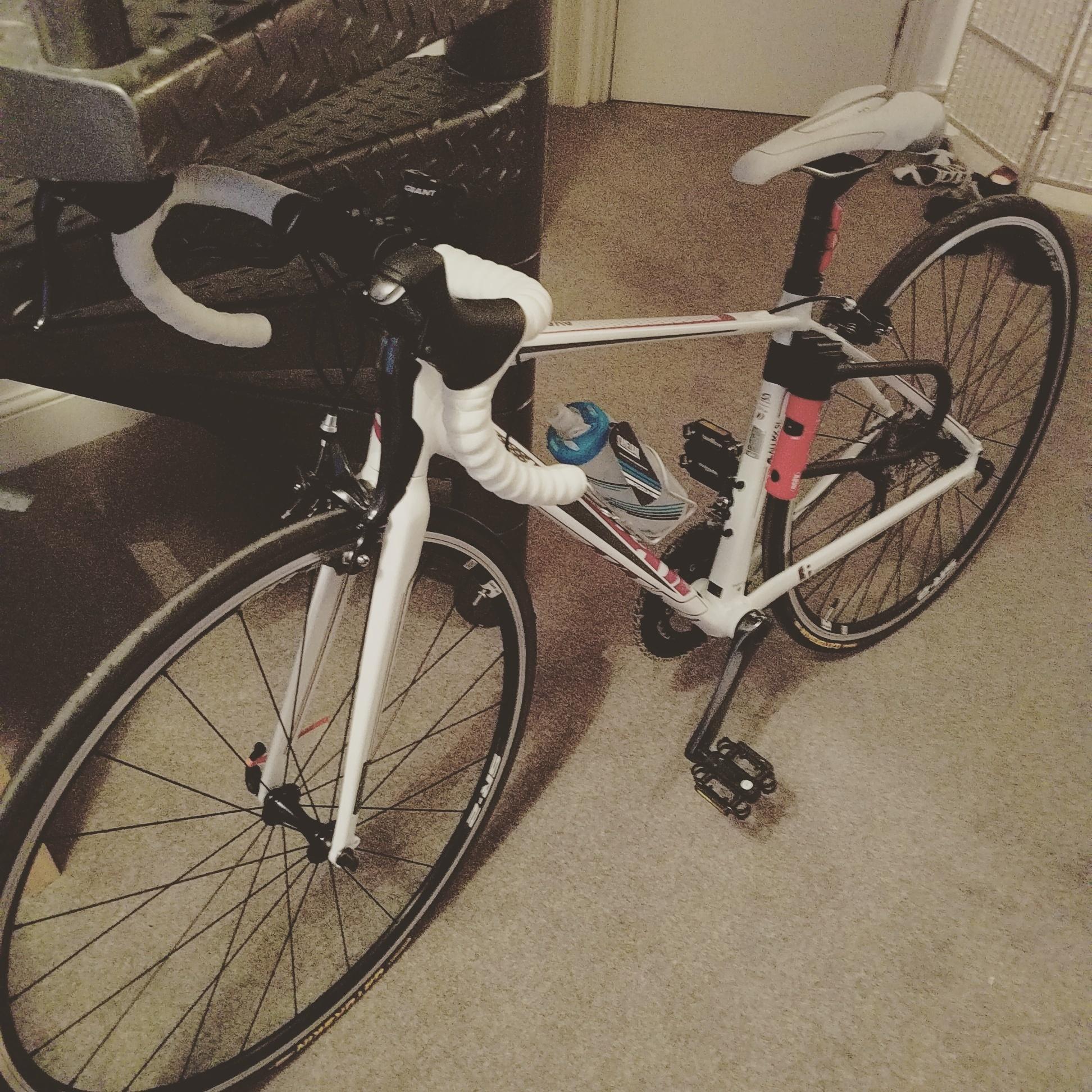 2016 Giant Avail 2 White