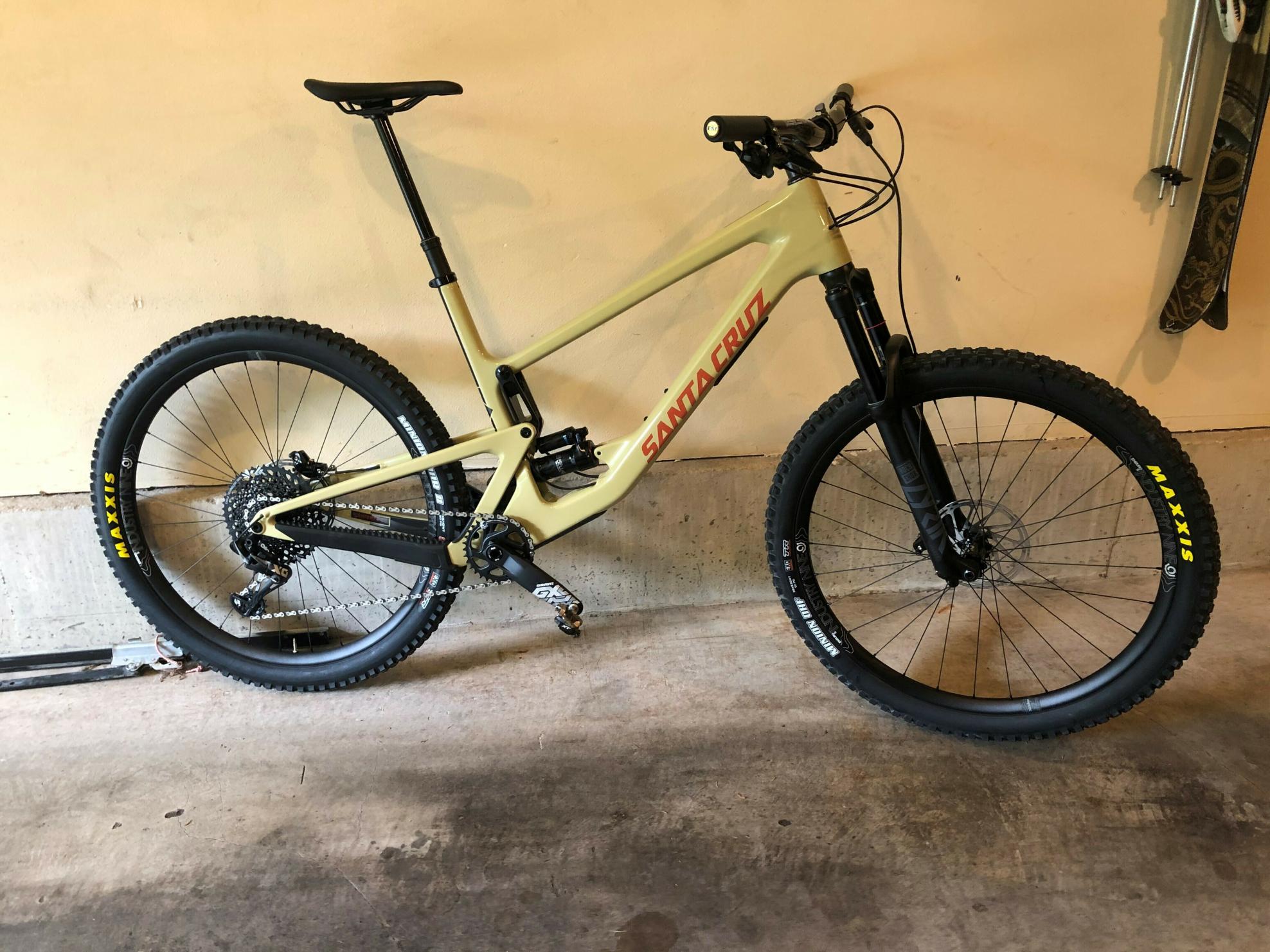 2020 Santa Cruz XXL Carbon CC Hightower w/ mods Yellow or Gold