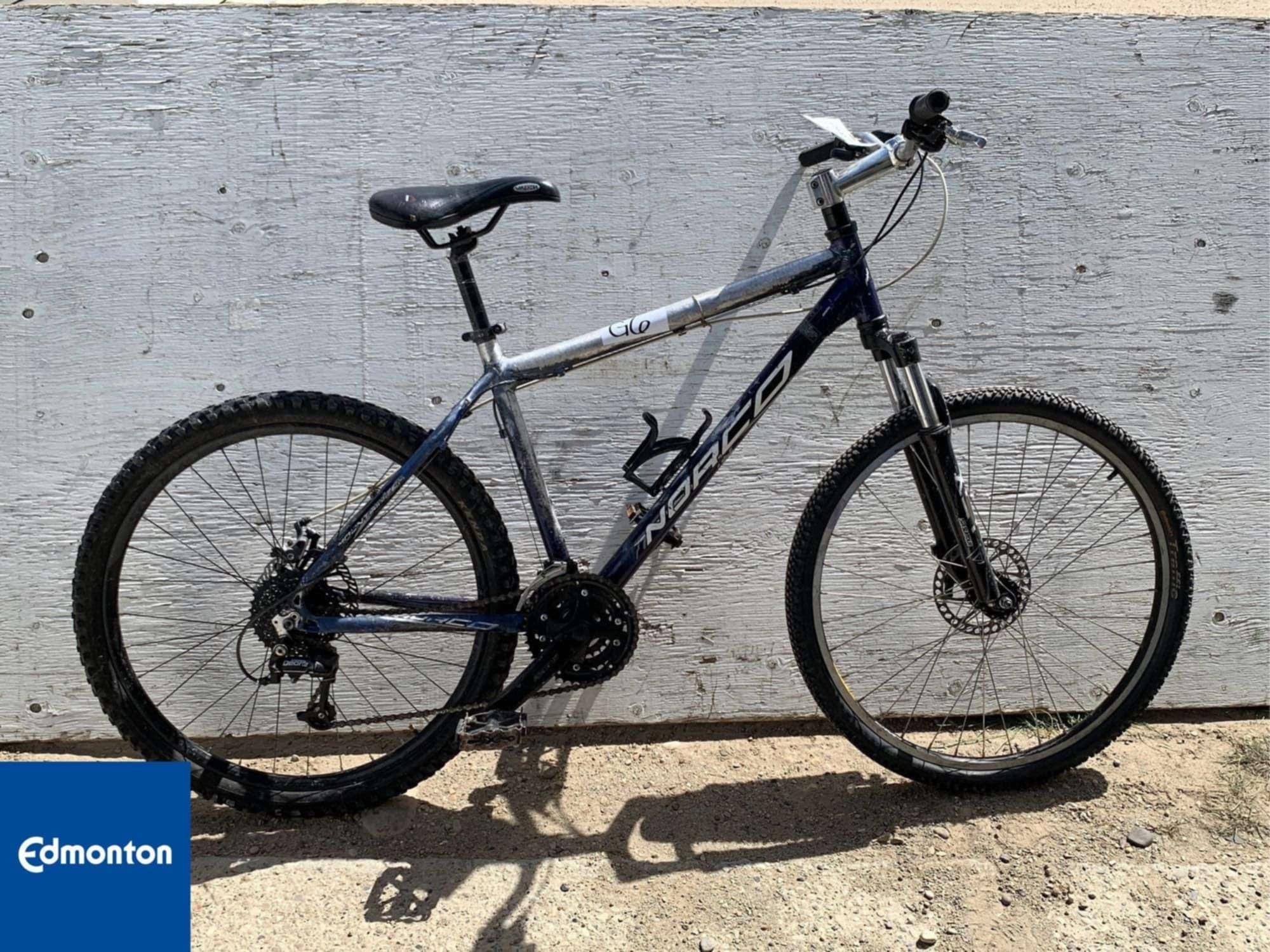 Norco Bikes Mountaineer Silver, gray or bare metal and Black