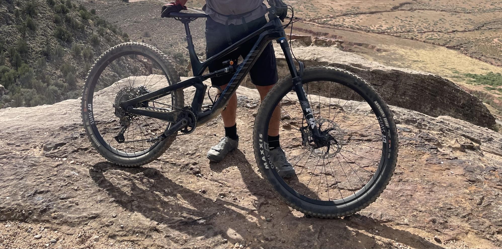 2021 Canyon bicycles Spectral Black