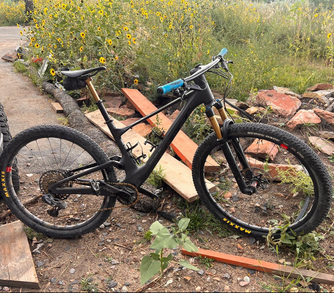 2022 SCOTT Spark Black