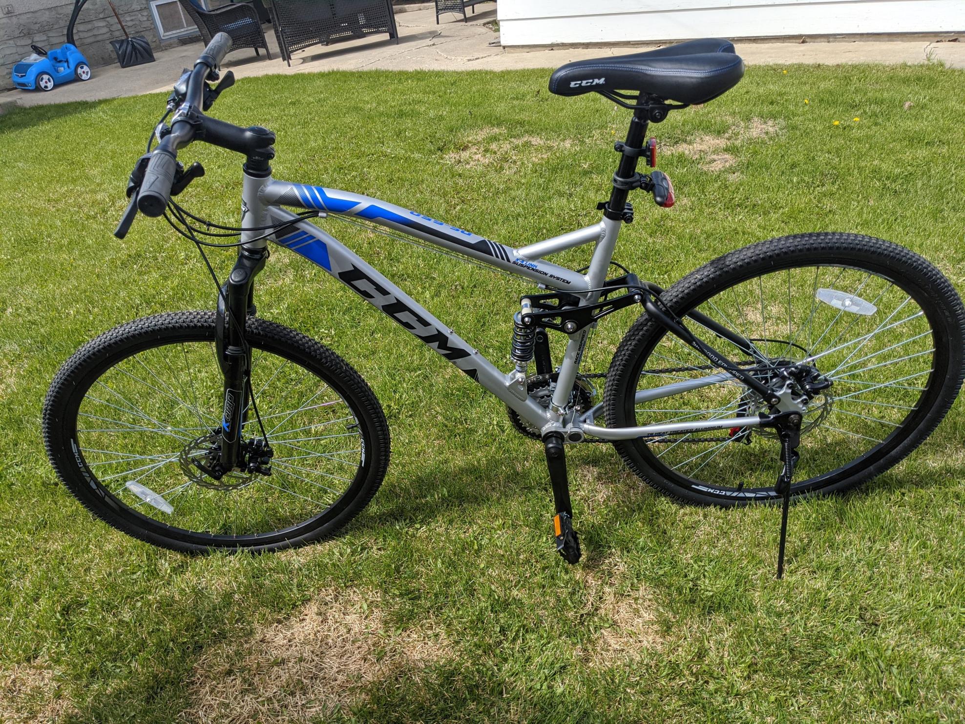 CCM DS-650 Silver, gray or bare metal