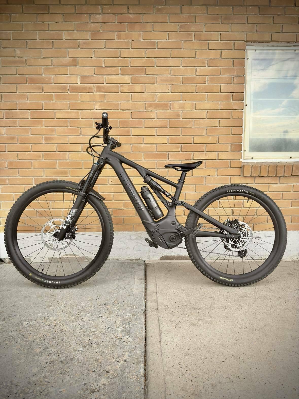 2024 Specialized Turbo Levo Alloy Full Suspension Elec... Black