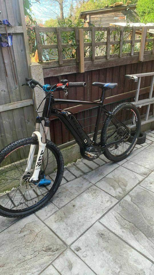 2021 Giant LARGE Black