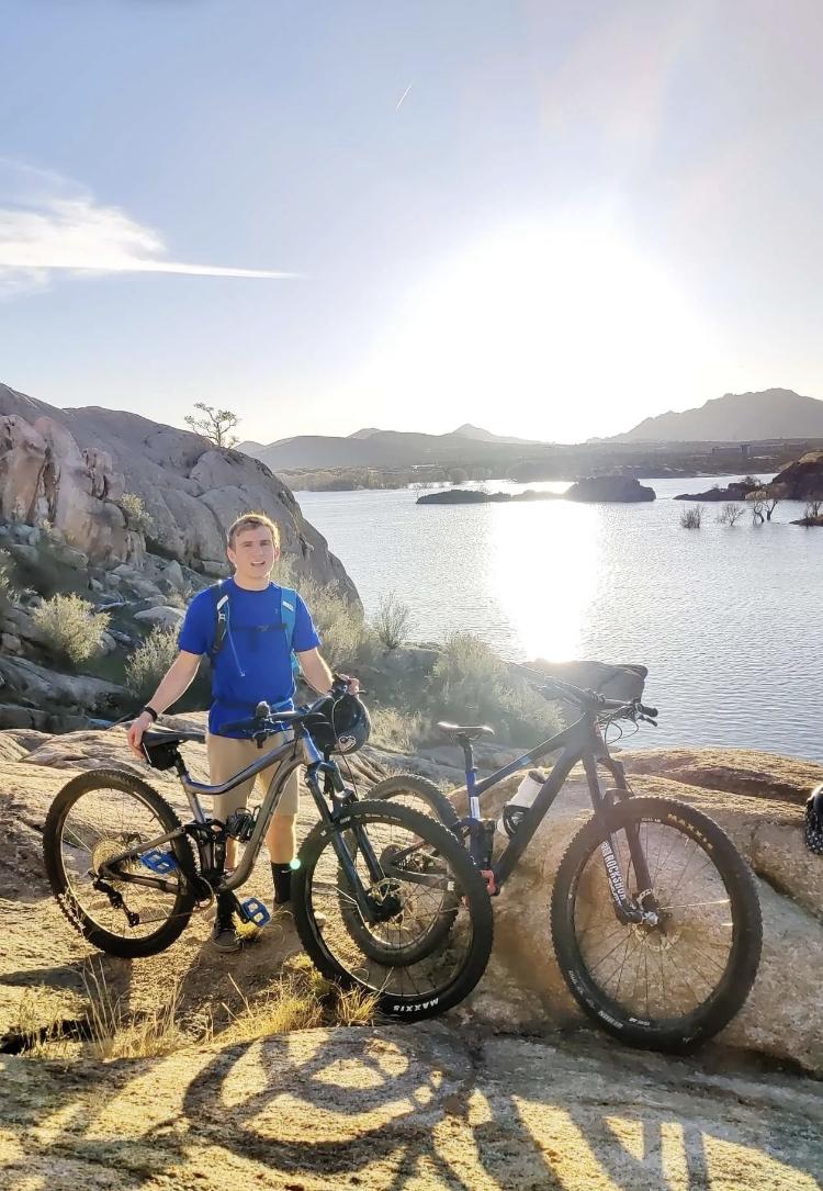 2021 Giant Trance Black and Silver, gray or bare metal