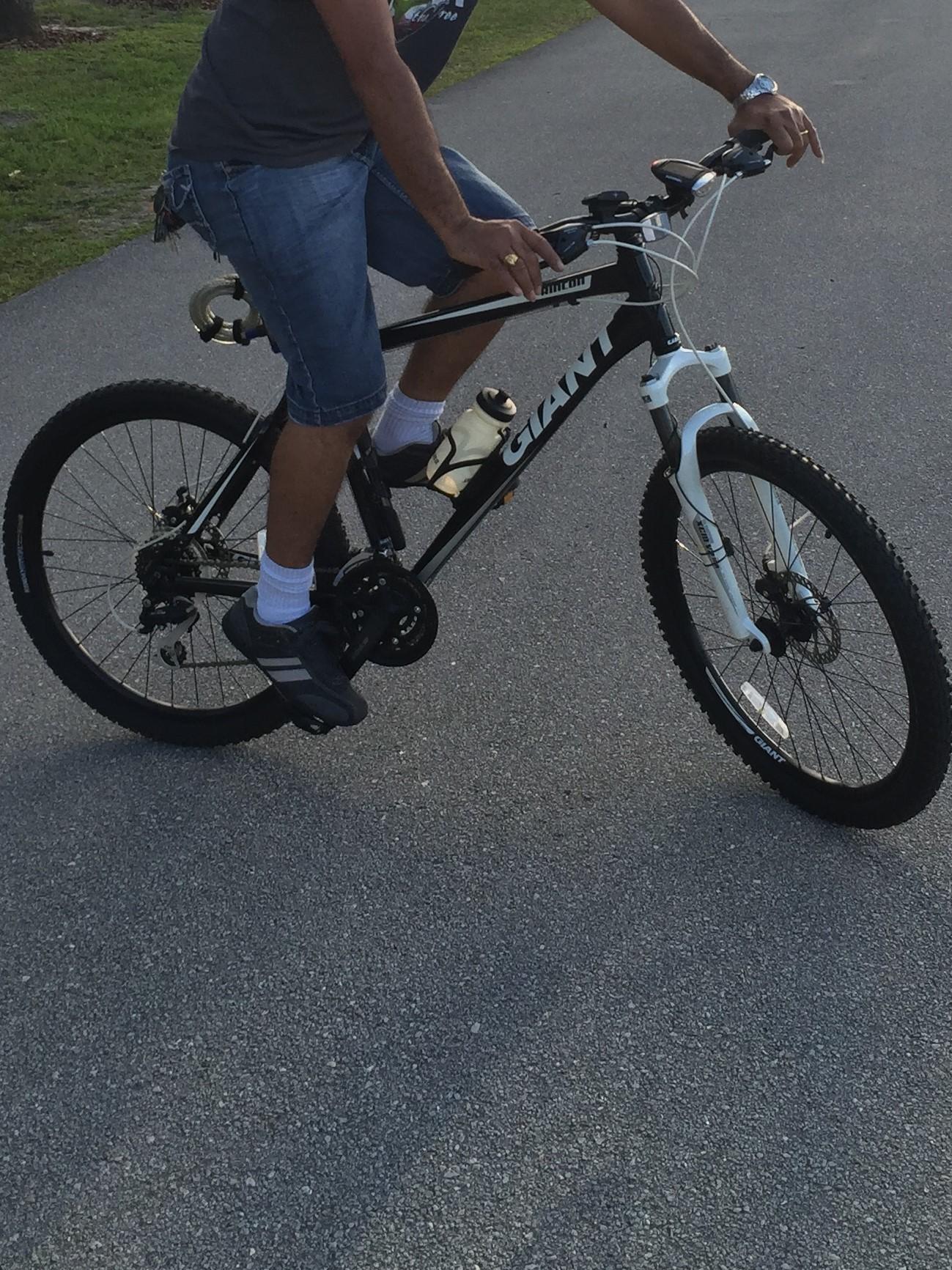 2010 Giant Rincon (Black) Black