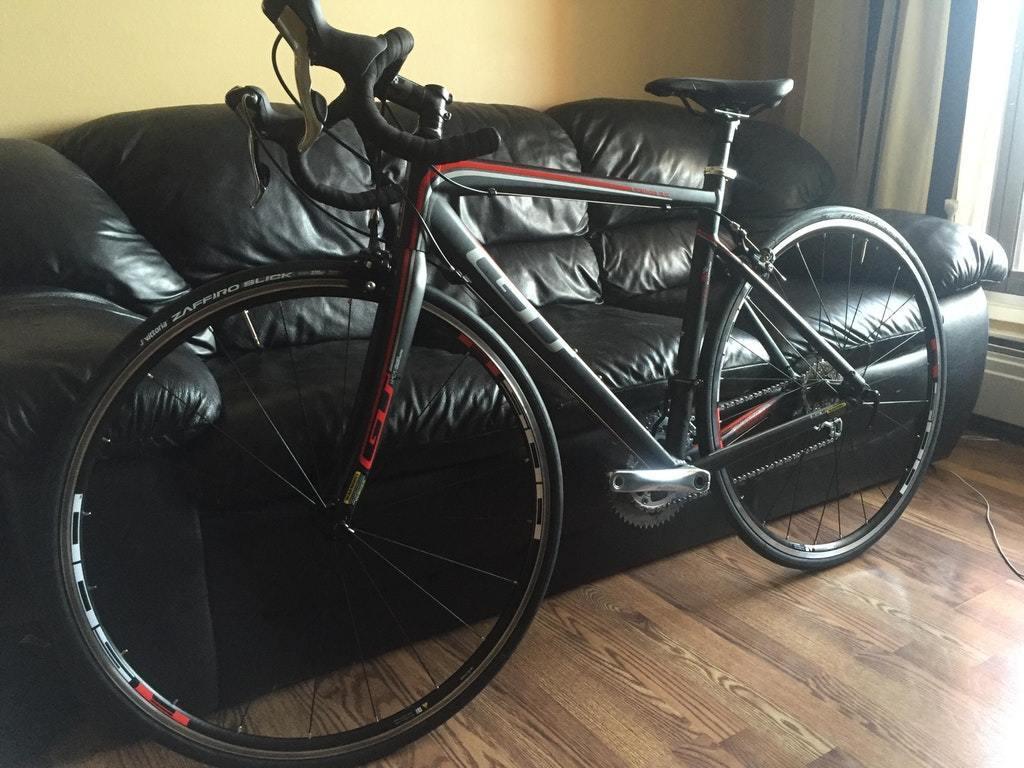 2016 GT Bicycles Black and Red