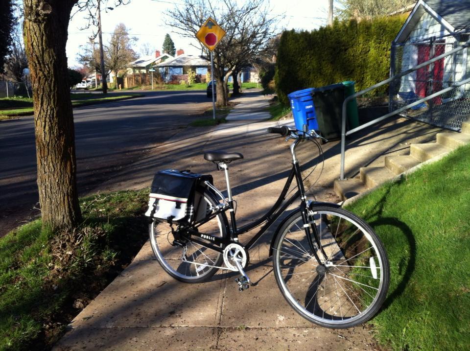 2013 PUBLIC bikes Dutch? Ladies? Black