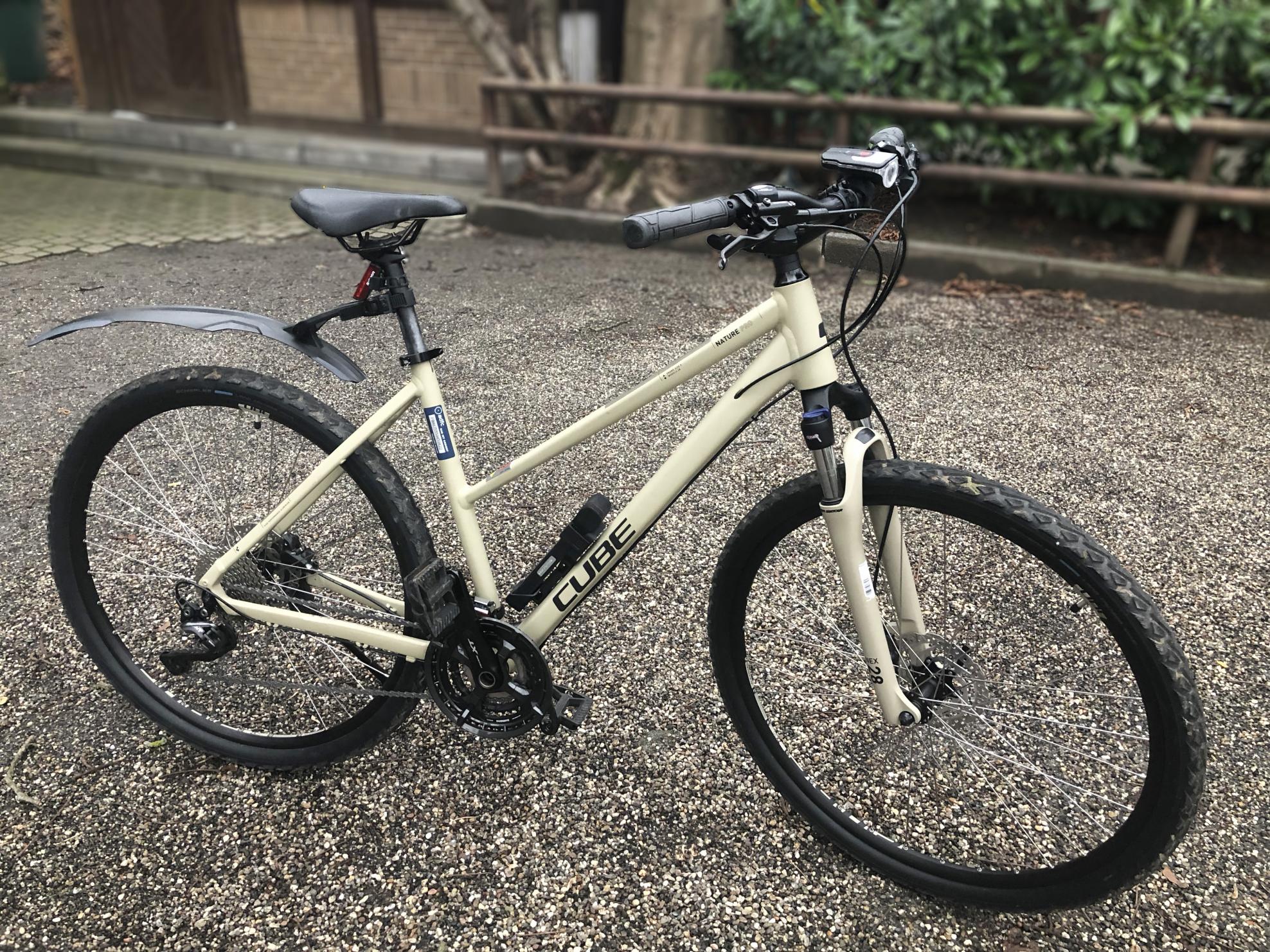 2022 Cube Damen Yellow or Gold