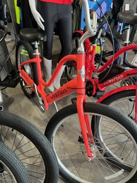 2022 Townie Go! 7D Step-Thru Townie Go! 7D Step-Thru Orange