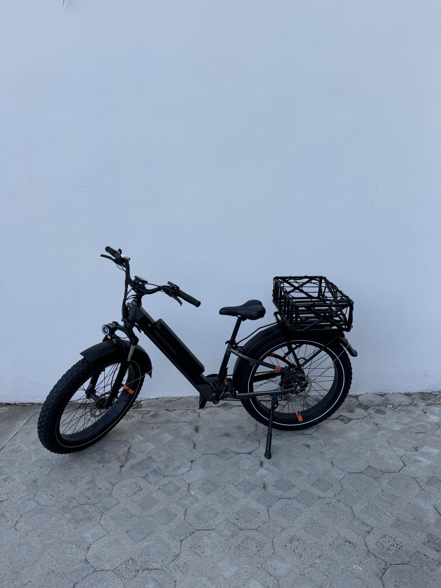 2023 Rad Power Bikes Radpower Rad Rover 6 plus electric fa... Black
