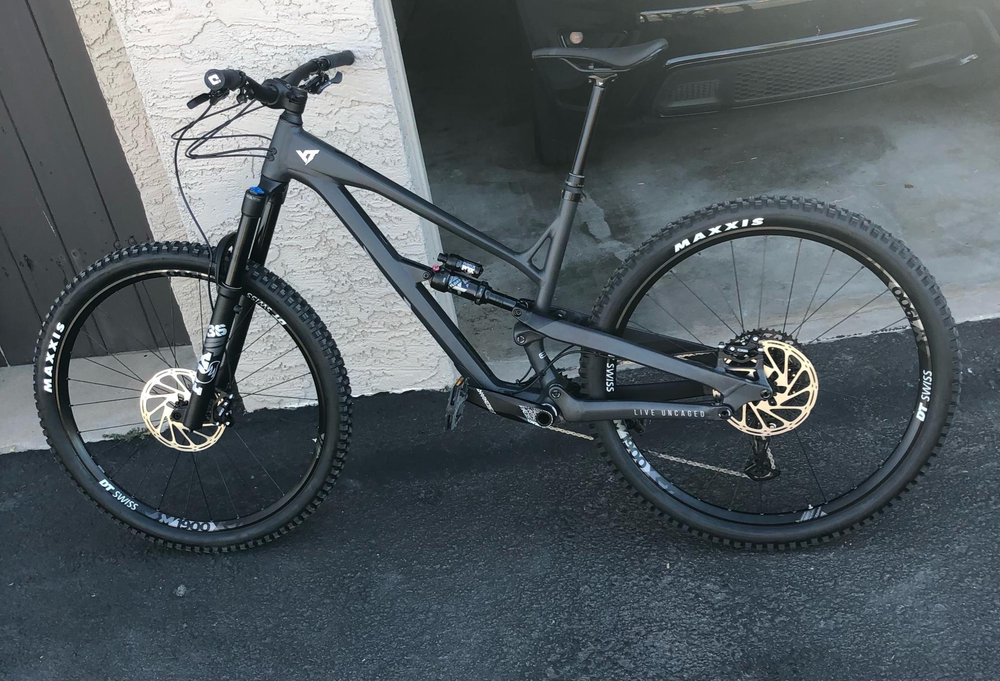 2021 YT Jeffsy Black