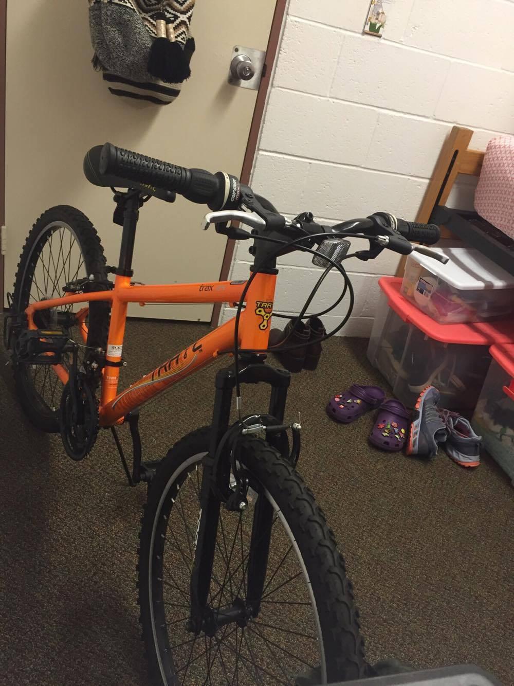 2015 Trayl Trayl Trax 24 boys bike Orange