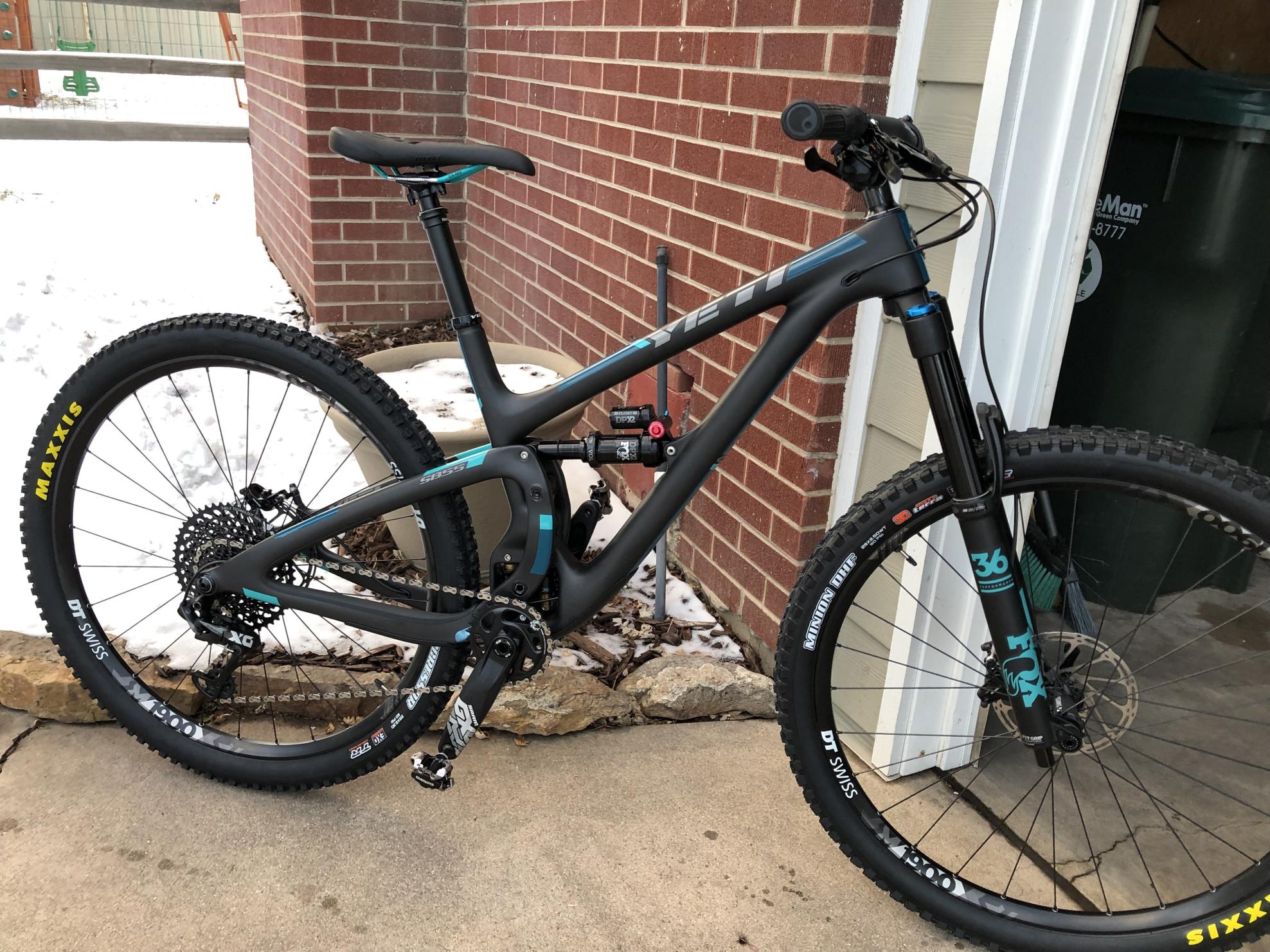 2018 Yeti SB 5.5 Silver, gray or bare metal