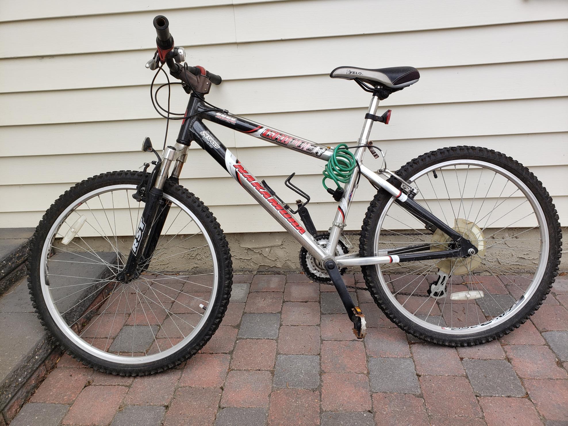 Nakamura Grinder 6000 Silver, gray or bare metal