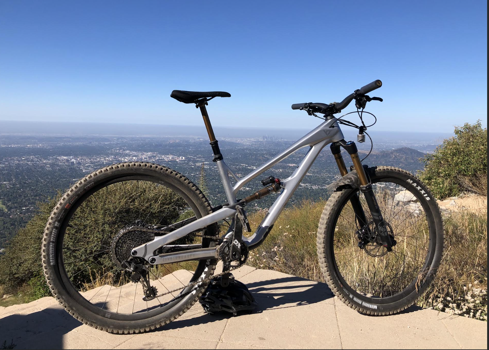 2020 YT Jeffsy Pro Race Silver, gray or bare metal