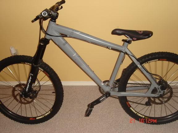 2003 Norco Performance Bikes Sasquatch  Green and Silver or Gray