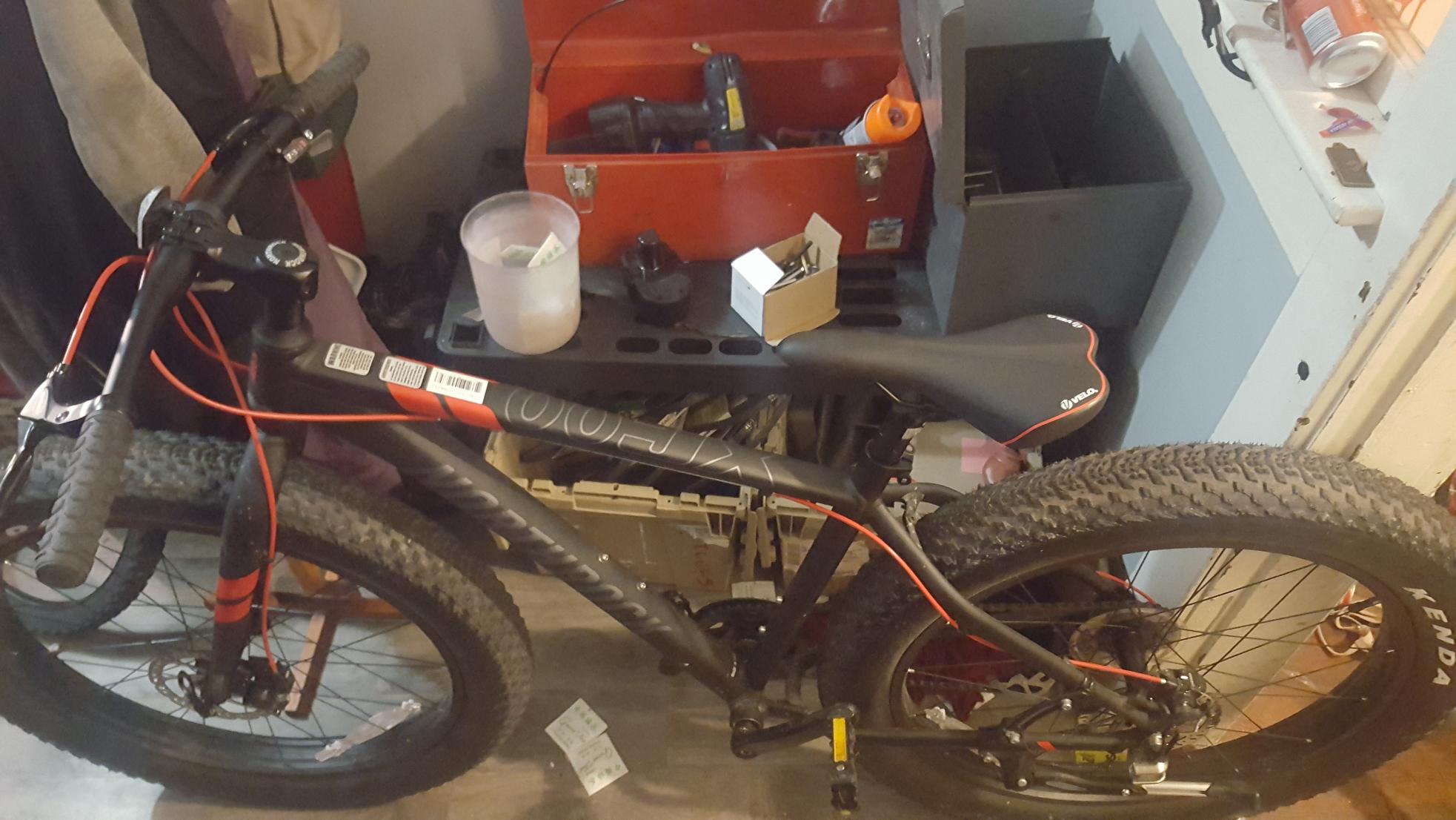 Northrock Xcoo Black and Red