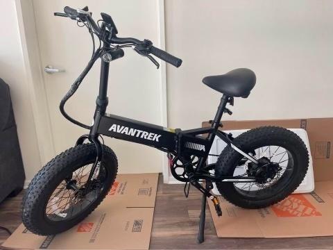 AVANTREK CyberTrak 200 Black