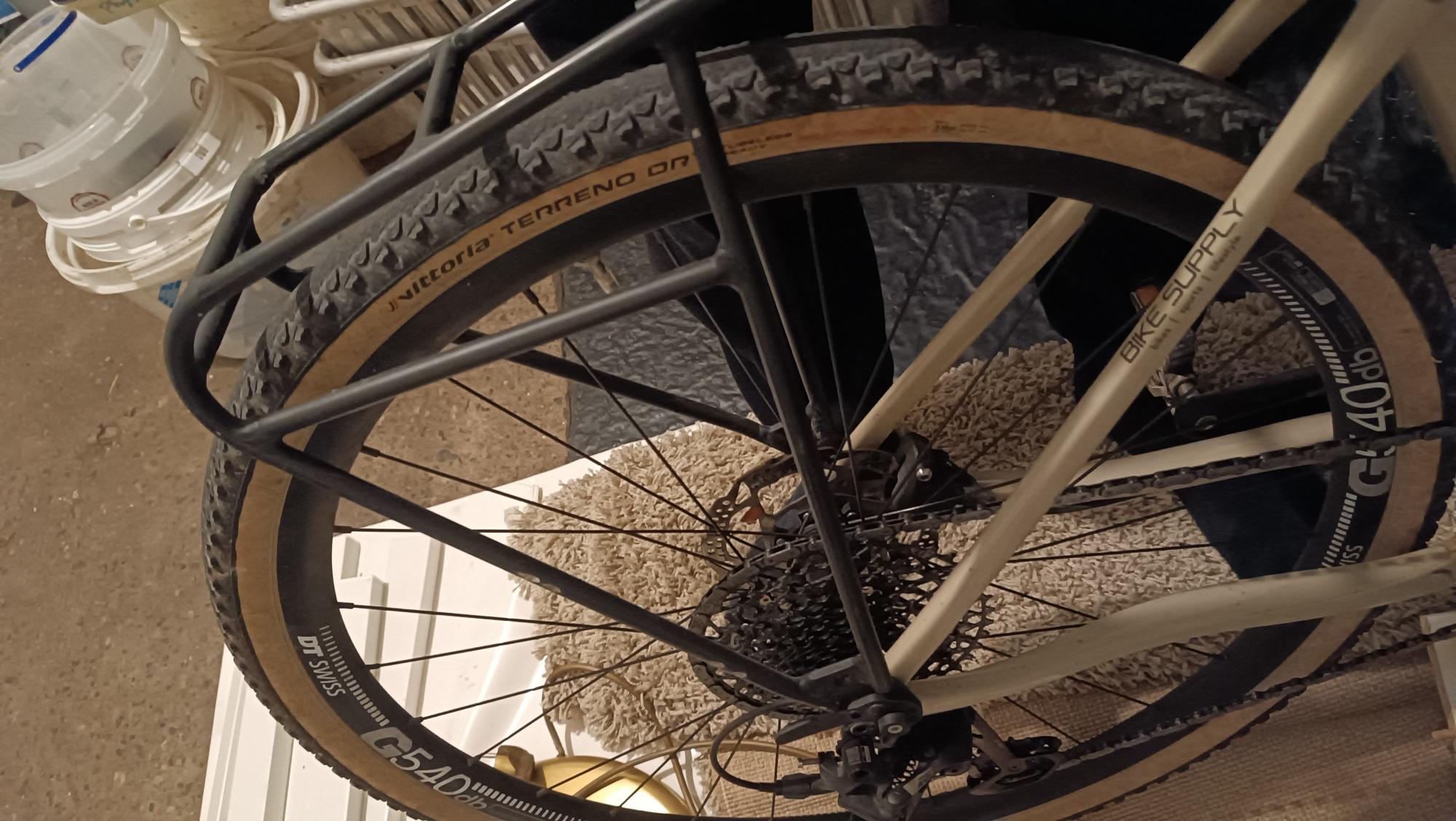 2024 Cannondale Carbon Brown