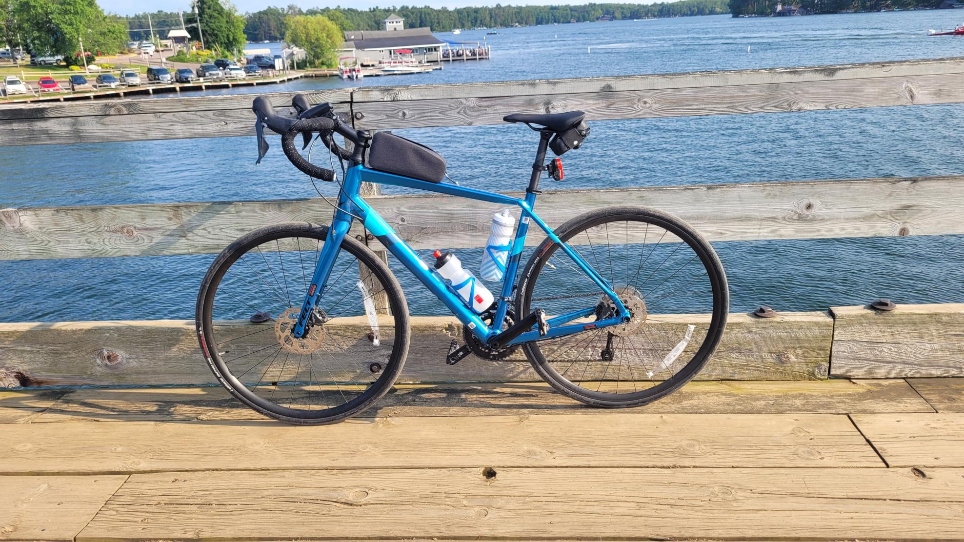 2024 Felt VR 40 Blue