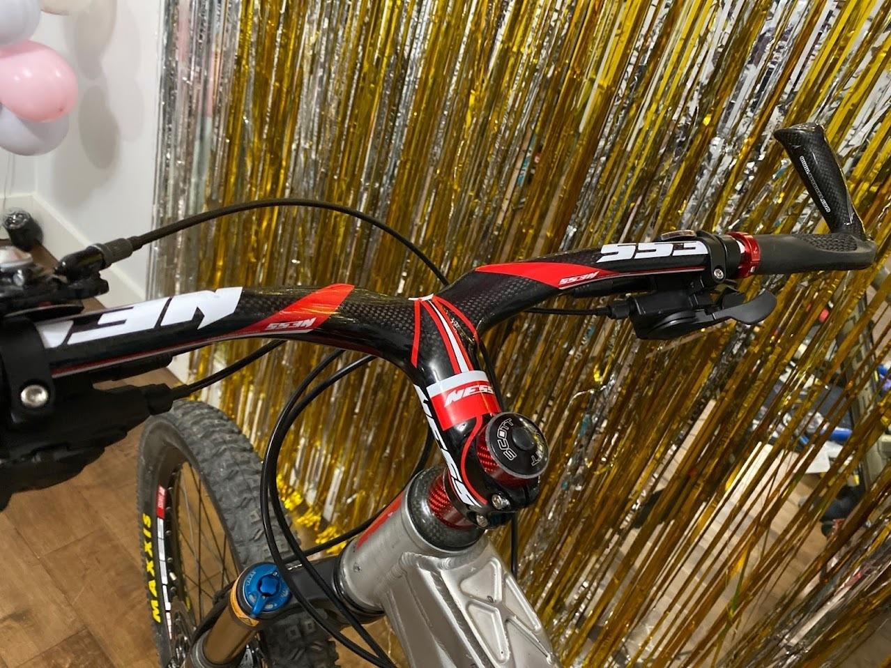 SCOTT Ransom Silver, gray or bare metal