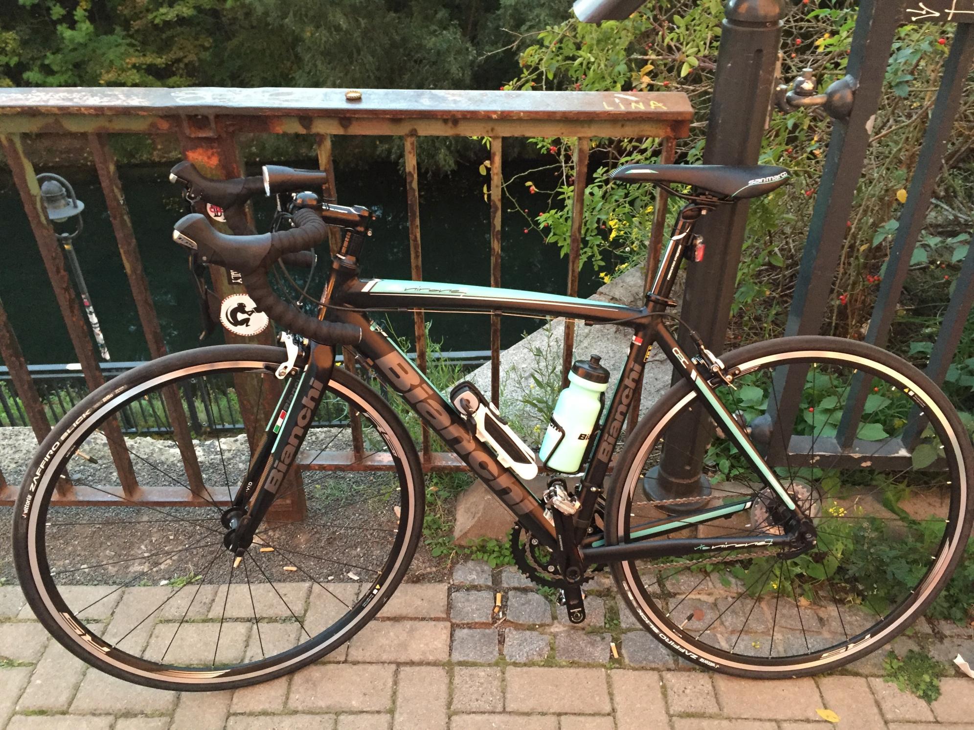 2015 Bianchi Via Nirone Alu 105 11sp Compact Black