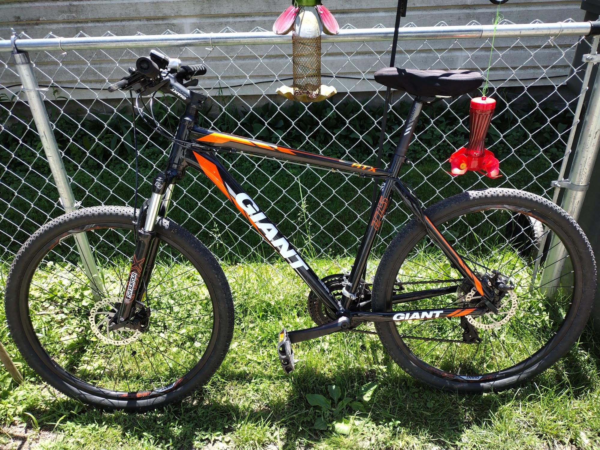 2015 Giant GIANT ATX 2 27.5 Black and Orange