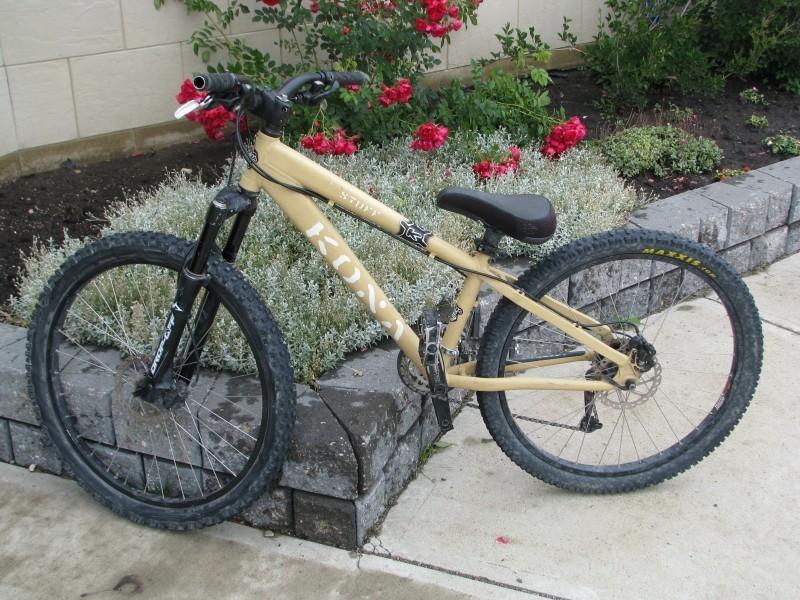 2005 Kona Stuff  Black