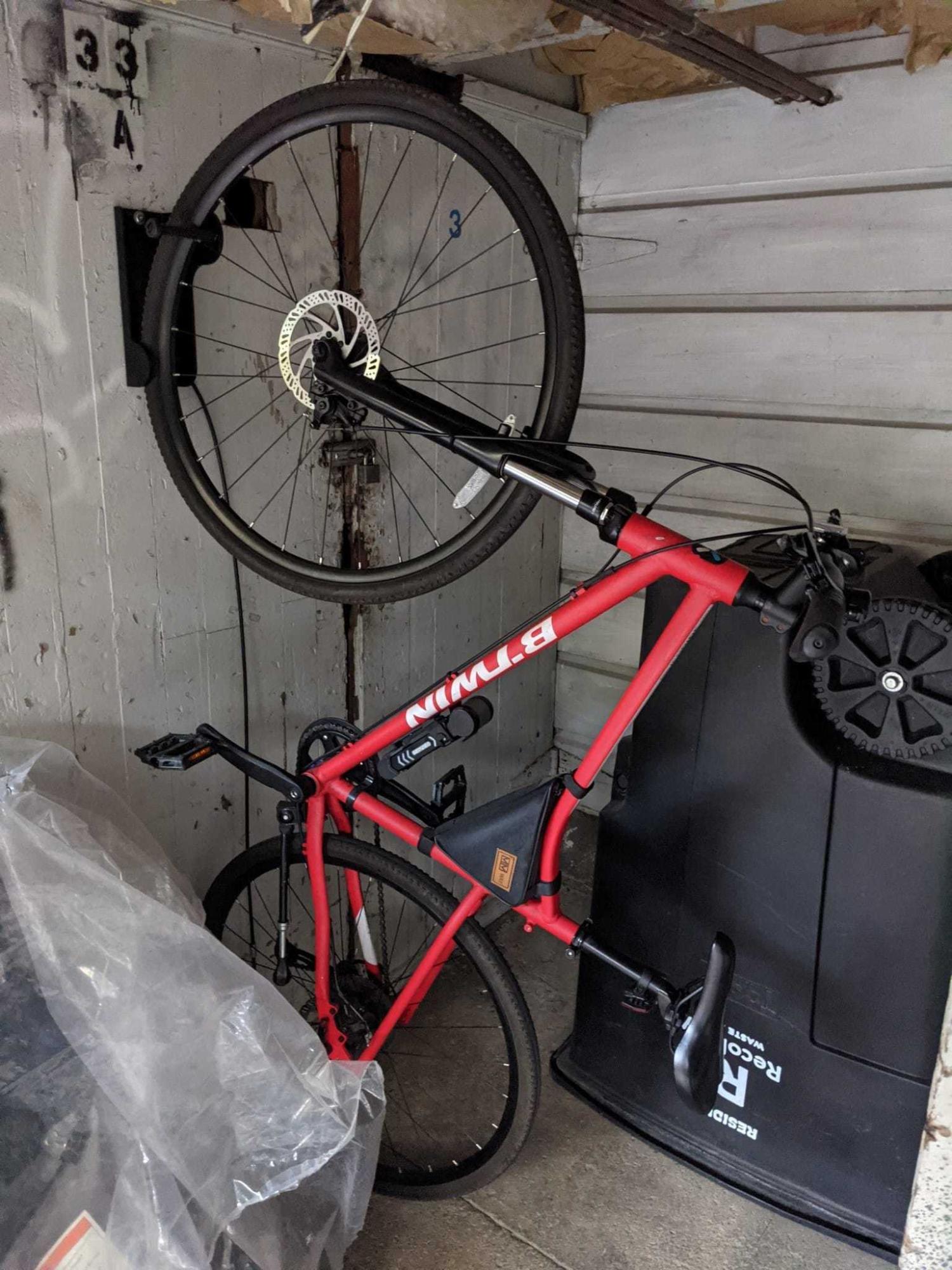 2020 Decathlon Medium Red