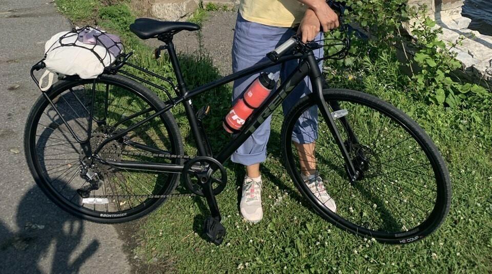 2023 Trek FX 3 DISC Black