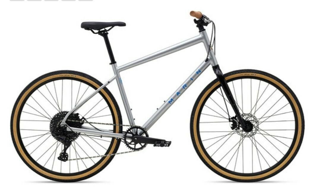2022 Marin Bikes Kentfield 2 700c U Chrome, L2 Silver, gray or bare metal