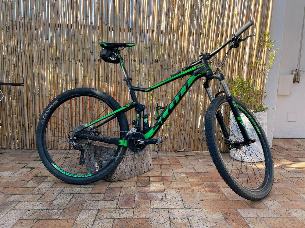 2017 SCOTT Spark 760 Black and Green